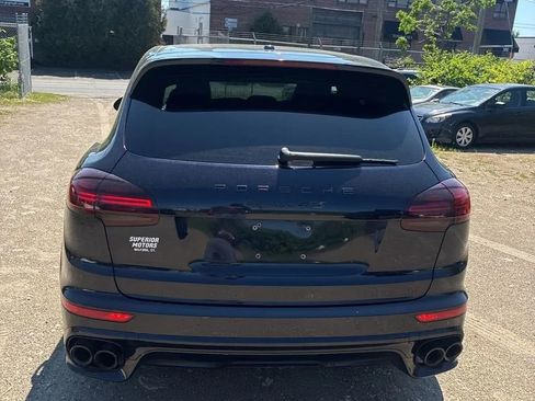 Used 2016 Porsche Cayenne GTS AWD/4WD image 7
