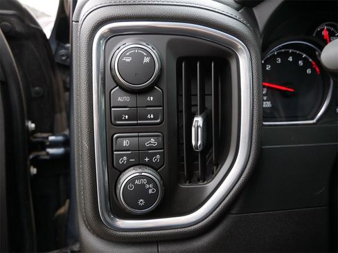 Used 2019 Chevrolet Silverado 1500 LT Trail Boss image 16