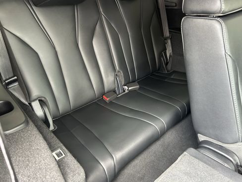 Used 2025 Acura MDX FWD w/ Technology Package image 12