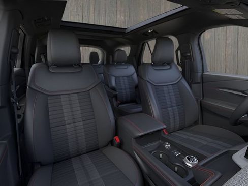 New 2026 Ford Explorer ST-Line w/ ST-Line Street Pack AWD/4WD image 10