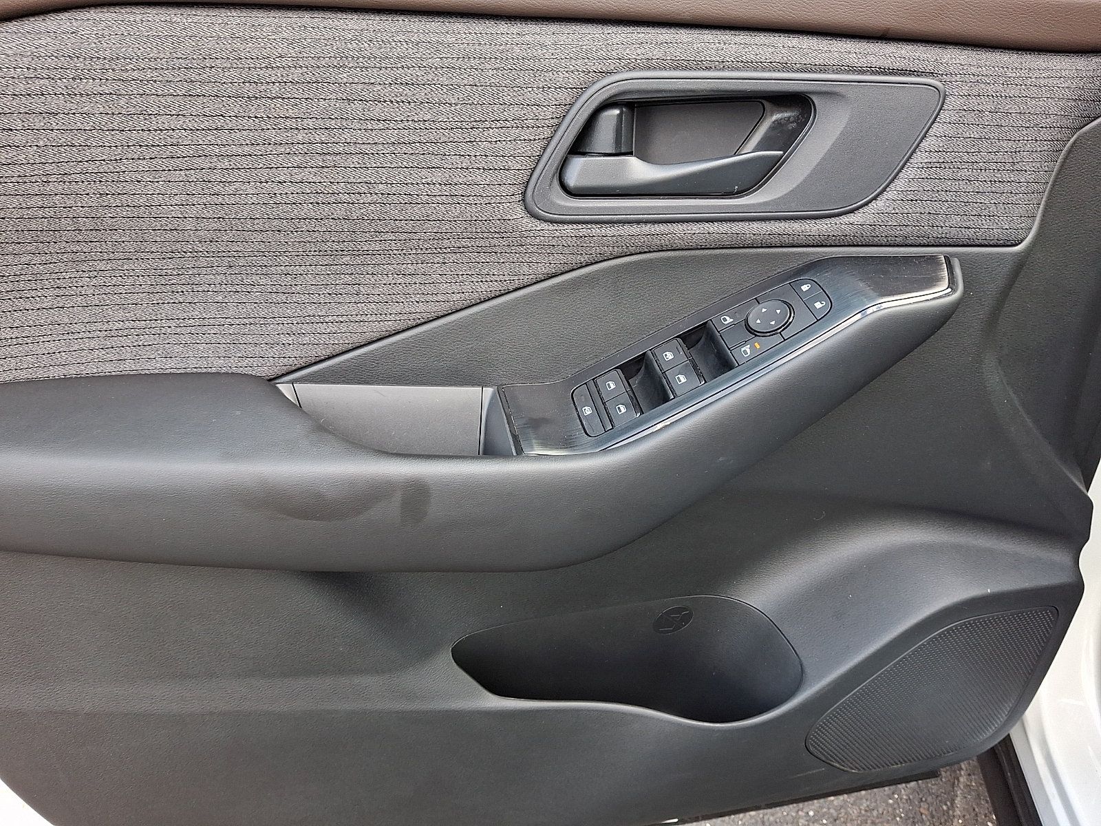 Certified 2023 Nissan Rogue S AWD/4WD image 14