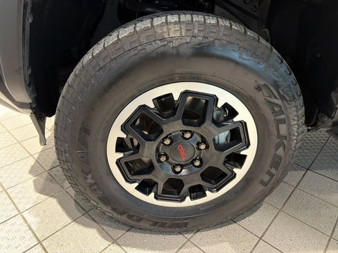 Used 2025 Toyota 4Runner TRD Off-Road Premium image 9