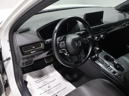 Used 2023 Honda Civic Sport image 16
