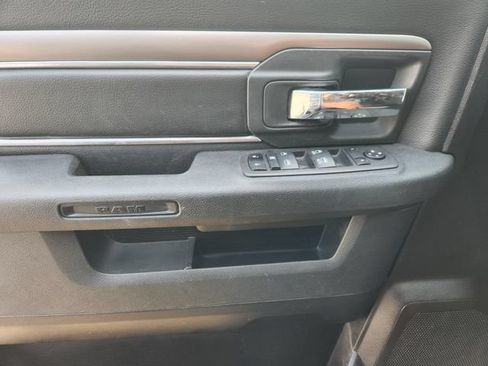 Used 2024 RAM 1500 Warlock RWD image 24