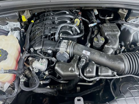 Used 2023 Jeep Grand Cherokee L Laredo w/ Luxury Tech Group I image 35