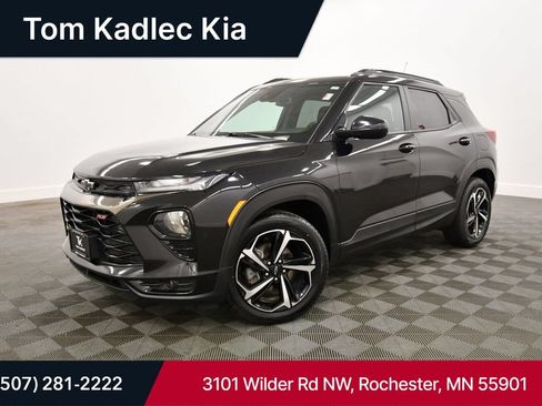 Used 2021 Chevrolet TrailBlazer RS w/ Convenience Package FWD image 1