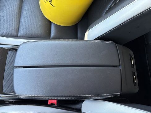 Used 2024 Buick Envision Sport Touring image 36