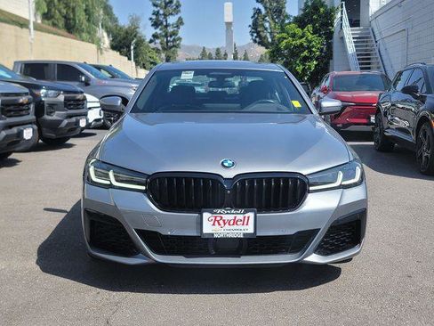 Used 2023 BMW M550i xDrive w/ Executive Package AWD/4WD image 2