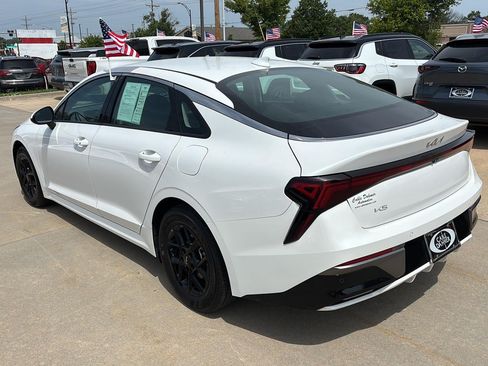 Used 2025 Kia K5 LXS FWD image 4