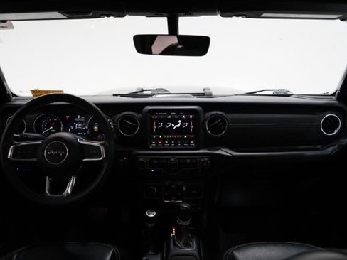 Used 2023 Jeep Wrangler Unlimited Sahara image 11