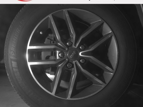 Used 2018 Jeep Grand Cherokee Limited AWD/4WD image 29