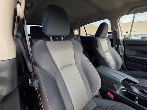 Used 2023 Subaru Crosstrek 2.0i Premium image 12