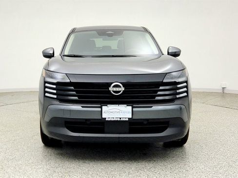 Used 2025 Nissan Kicks SV FWD image 2