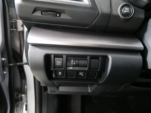 Used 2019 Subaru Crosstrek 2.0i Limited w/ Moonroof Package w/Navigation image 26