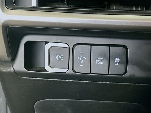 Used 2025 Hyundai Santa Fe SEL image 17