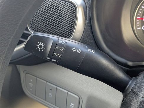 Used 2021 Kia Soul LX image 23