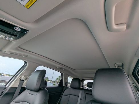 New 2026 Kia Sportage EX w/ EX Panorama Roof Package FWD image 20