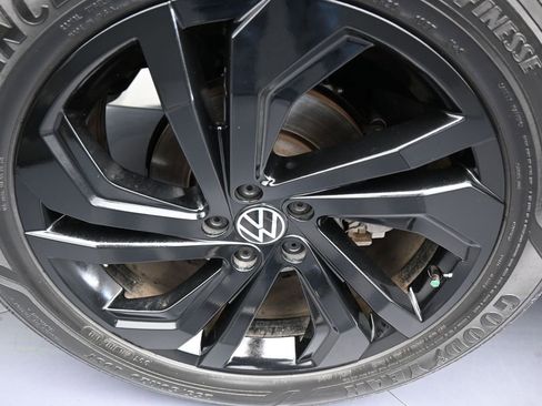 Used 2022 Volkswagen Atlas SE w/ Black Wheel Package image 43