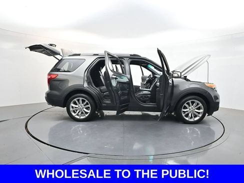 Used 2015 Ford Explorer XLT w/ Equipment Group 202A AWD/4WD image 63