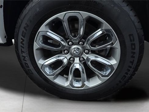 Used 2019 RAM 1500 Laramie image 11