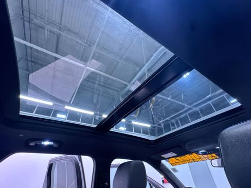 Used 2022 Chevrolet Blazer Premier image 45