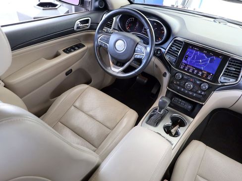 Used 2019 Jeep Grand Cherokee Limited w/ Luxury Group II image 15