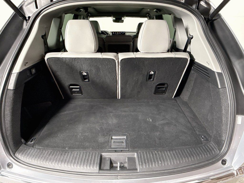 Used 2023 Acura MDX w/ Technology Package FWD image 26