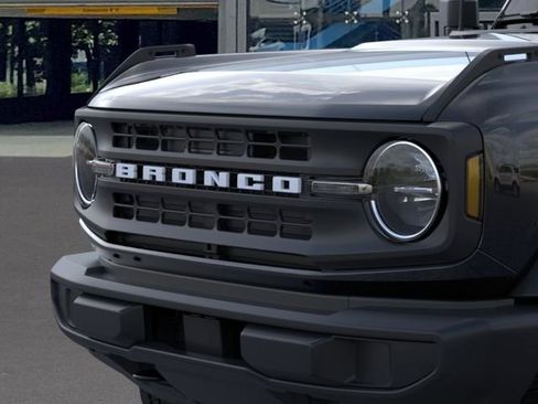 New 2026 Ford Bronco 2-Door AWD/4WD image 19