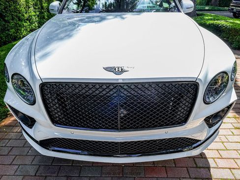Used 2023 Bentley Bentayga Speed AWD/4WD image 65