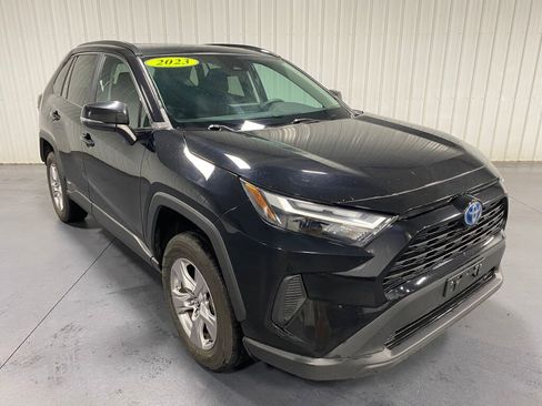 Used 2023 Toyota RAV4 XLE image 16