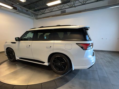 New 2026 INFINITI QX80 4WD w/ Sport Exterior Package image 6
