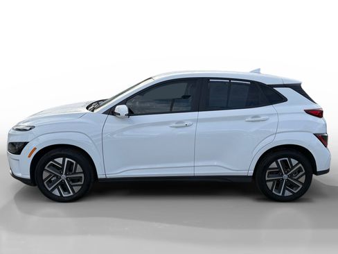 Certified 2023 Hyundai Kona SE w/ Cargo Package image 2