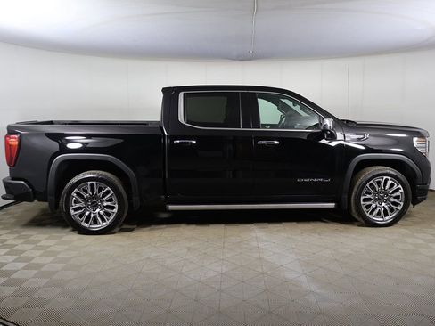 Used 2023 GMC Sierra 1500 Denali Ultimate image 17