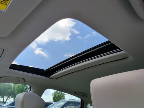 Used 2020 Honda Accord Touring image 31