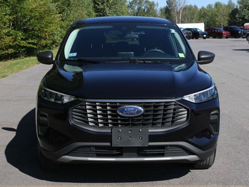 Used 2025 Ford Escape Active AWD/4WD image 2