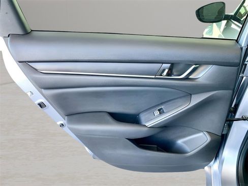 Used 2020 Honda Accord Sport image 16