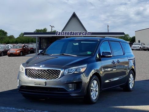Used 2016 Kia Sedona LX w/ LX Convenience Package image 1