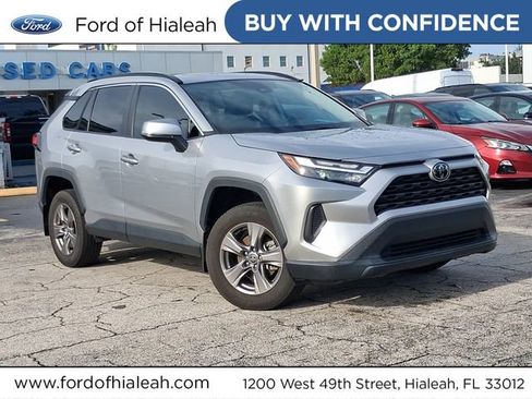 Used 2024 Toyota RAV4 XLE w/ Convenience Package FWD image 1