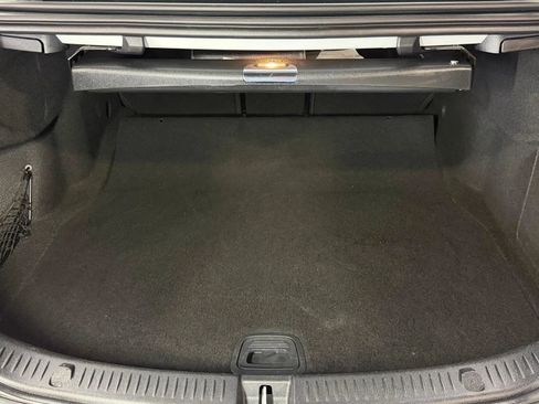 Used 2019 Mercedes-Benz E 300 image 13
