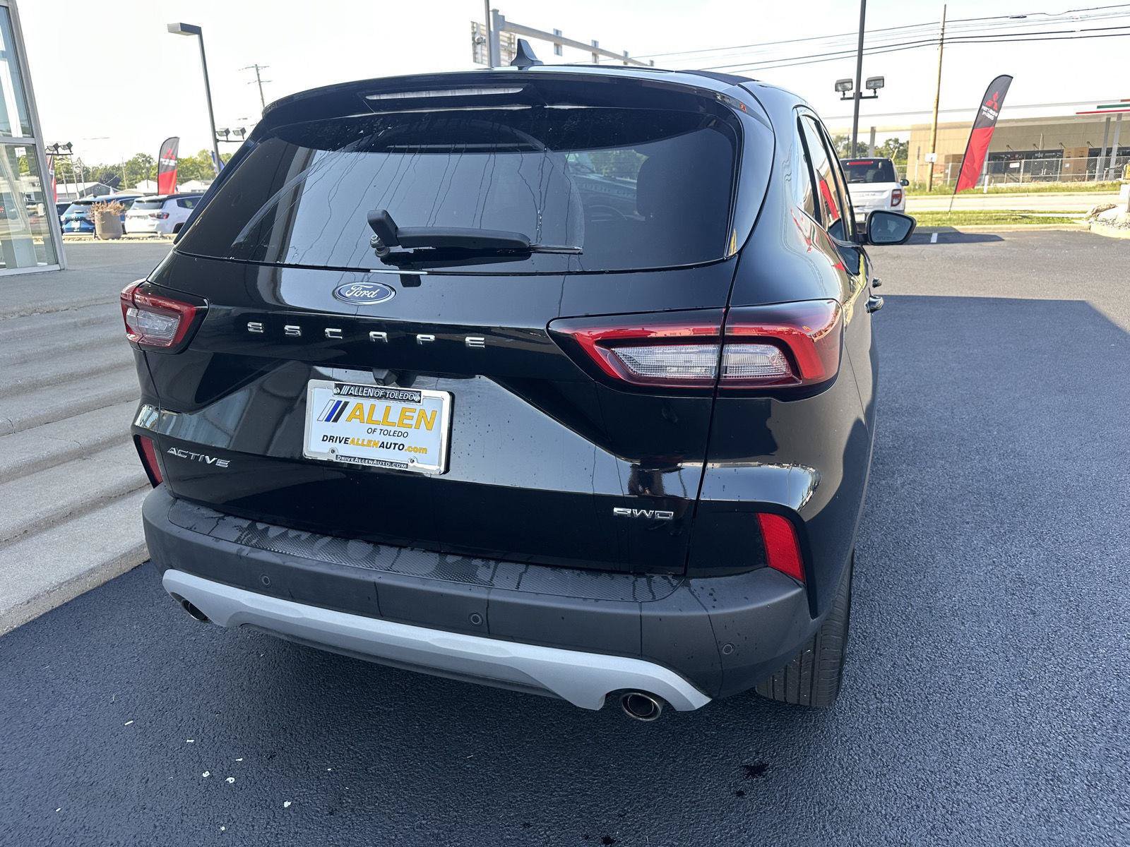 Used 2023 Ford Escape Active w/ Tech Pack #2 AWD/4WD image 11