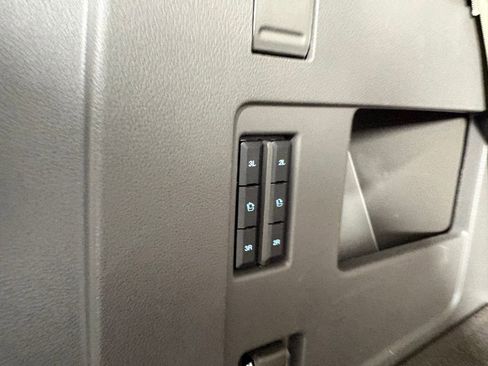 Used 2021 Ford Expedition XLT image 33