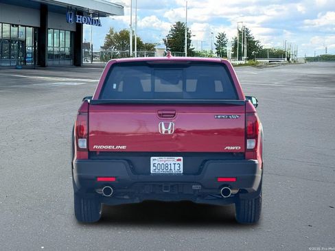 Certified 2023 Honda Ridgeline RTL image 8