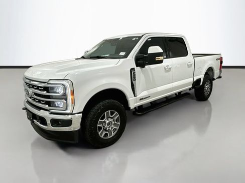 Used 2023 Ford F250 Lariat AWD/4WD image 3