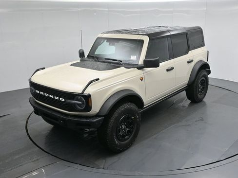 New 2026 Ford Bronco Badlands image 36