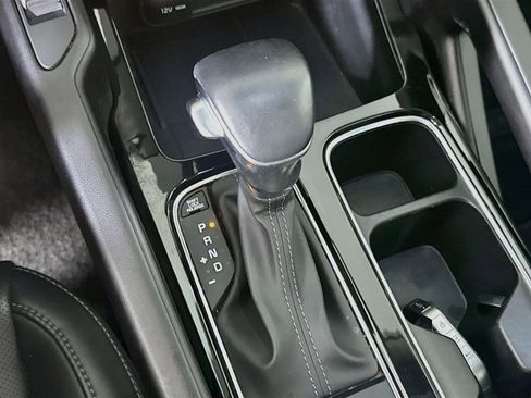 Used 2025 Kia Telluride S FWD image 25