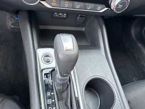 Used 2025 Nissan Altima 2.5 SV FWD image 22