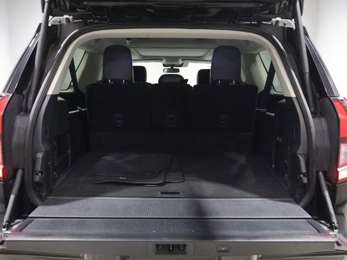 Used 2025 Ford Expedition Max Platinum AWD/4WD image 4