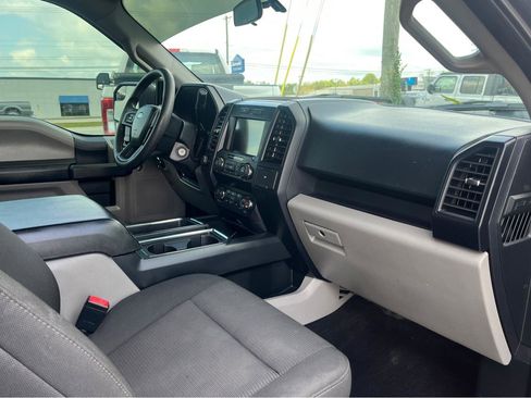 Used 2019 Ford F150 XL w/ Equipment Group 101A Mid AWD/4WD image 13
