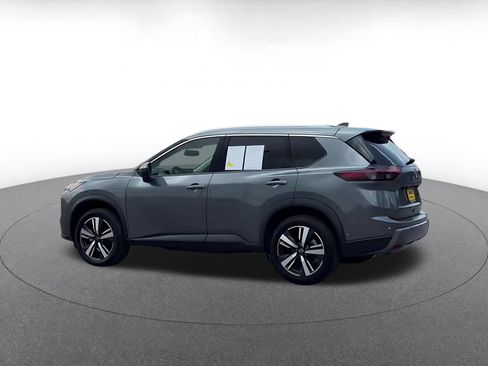 Used 2026 Nissan Rogue SL AWD/4WD image 9