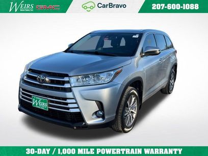 Used 2017 Toyota Highlander XLE w/ Carpet Mat Package